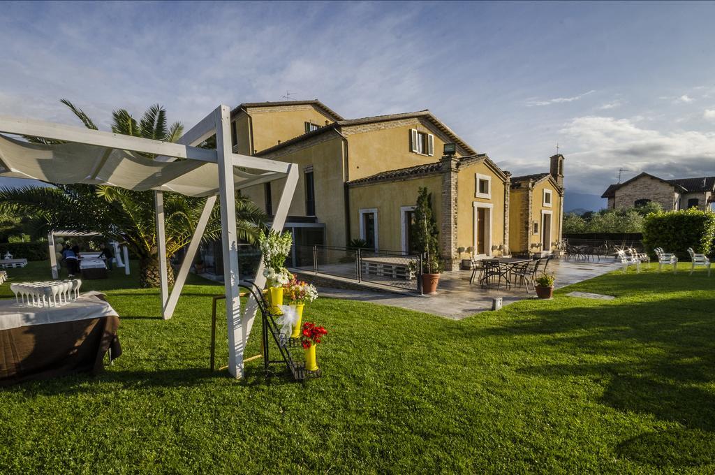 Country House Corte Del Sole Campolungo Exterior photo